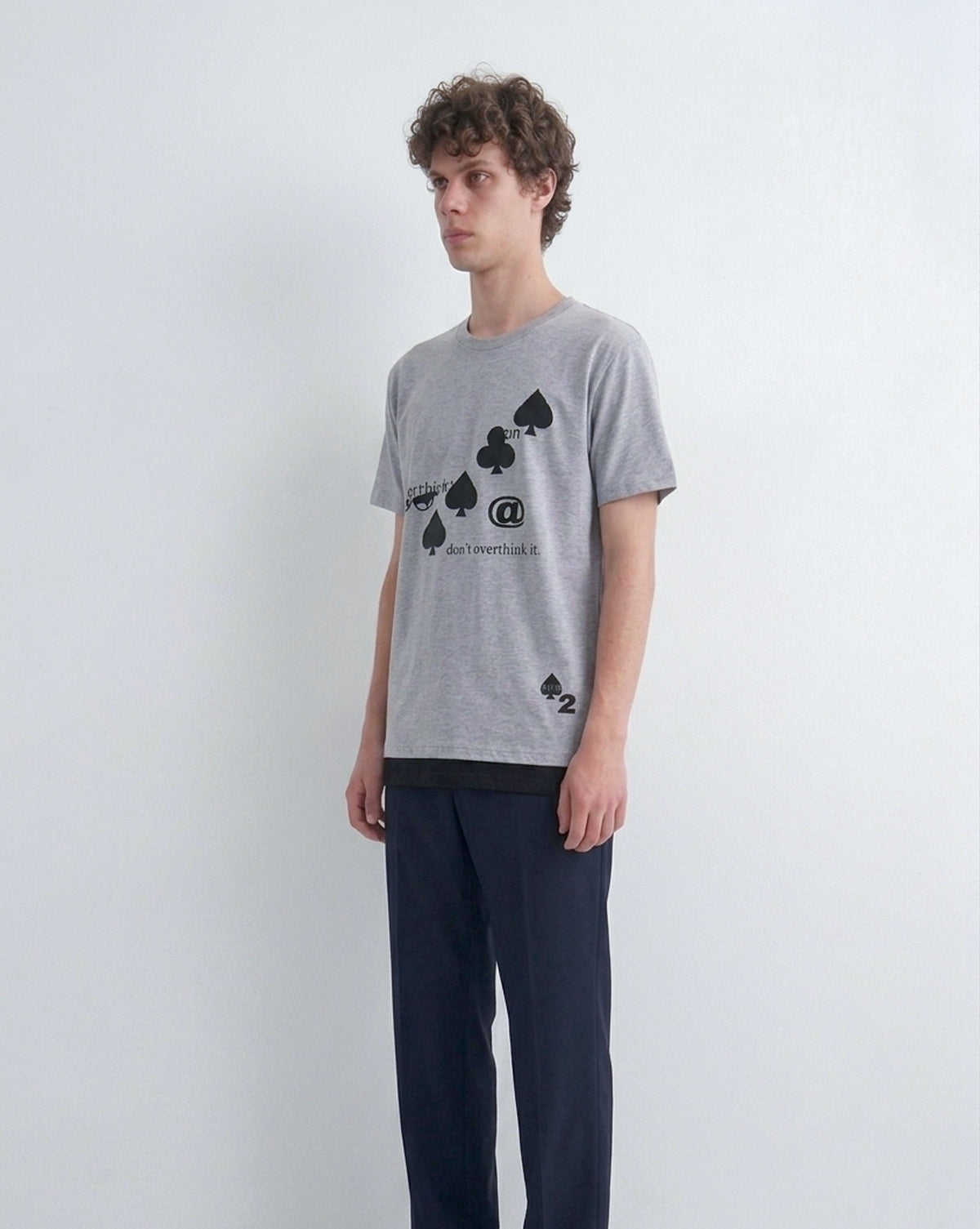 Polera overthink gris